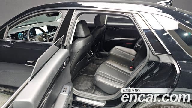 Hyundai Grandeur гибрид (GN7) Premium, 2023 13