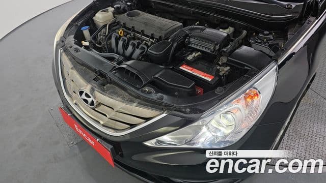 Hyundai YF Sonata люксовая версия, 2010 6