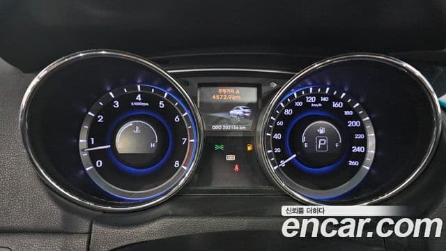 Hyundai YF Sonata люксовая версия, 2010 8