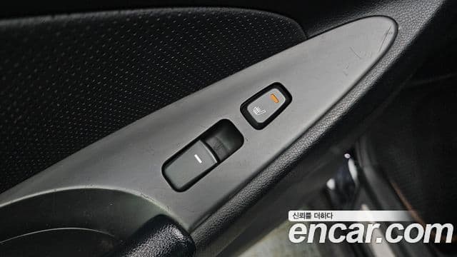 Hyundai YF Sonata люксовая версия, 2010 19