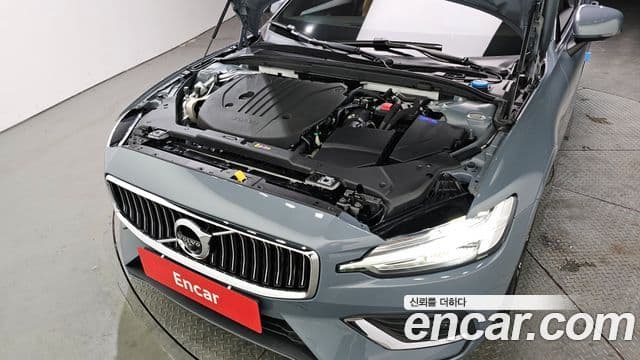 Volvo S60 3세대 B5 Inscription, 2022 6