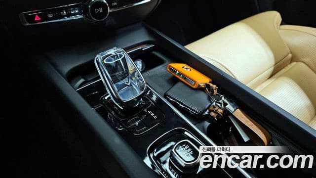 Volvo S60 3세대 B5 Inscription, 2022 9