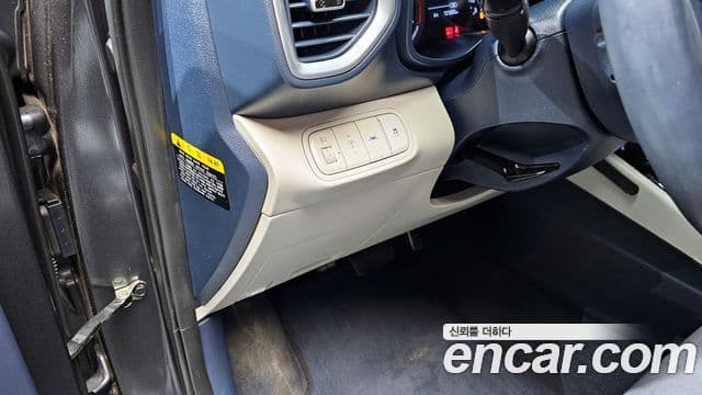 Hyundai Venue Modern, 2020 16