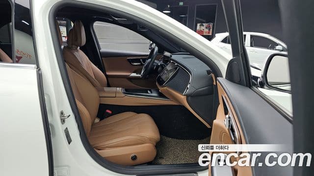 Mercedes-Benz E-класс W214 Exclusive, 2024 11