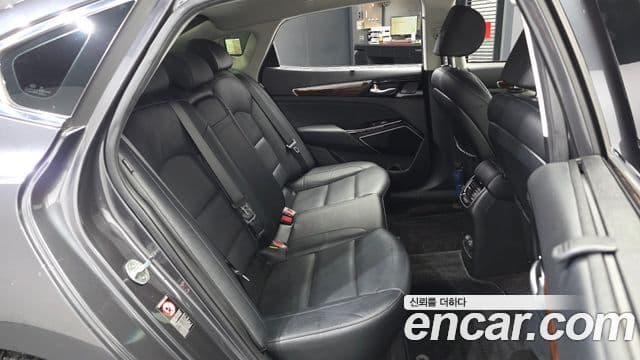 Kia All New K7 3.3 GDI Limited Plus, 2017 12