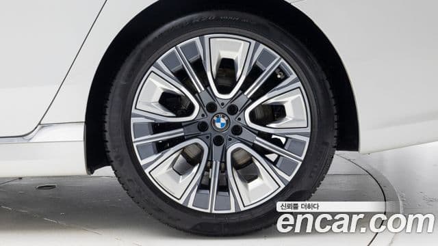 BMW 7시리즈 (G70) 740i sDrive Design Pure Excellence, 2023 все фото