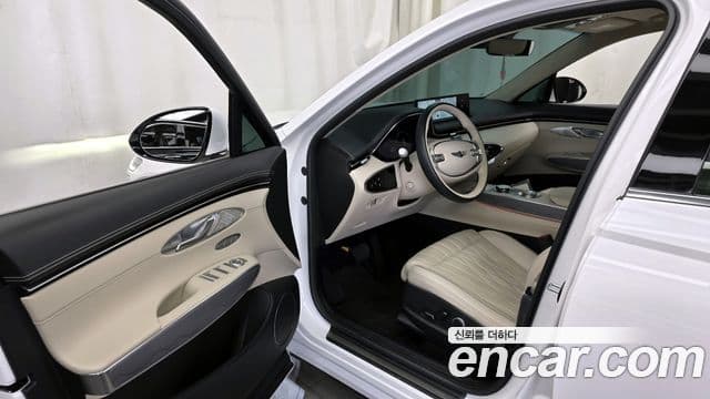 Genesis GV70, 2024 10