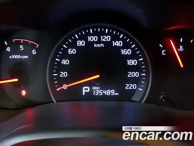 Kia Carnival R топовая версия, 2013 8