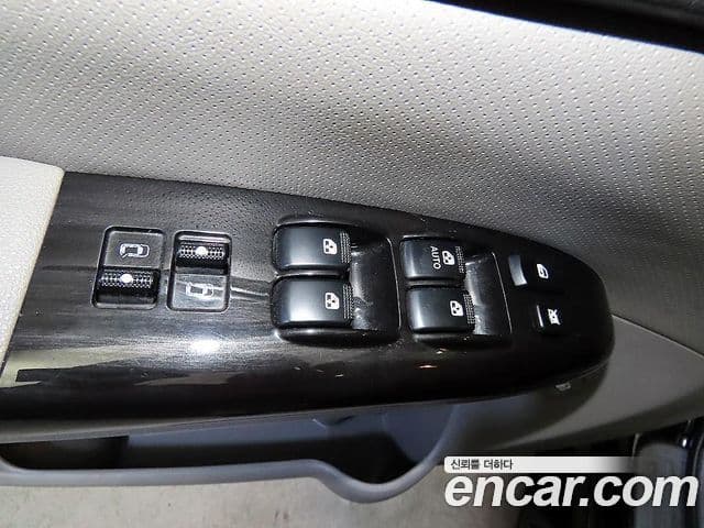 Kia Carnival R топовая версия, 2013 17