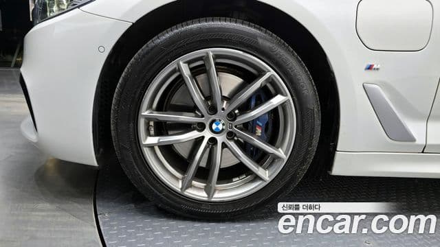 BMW 5시리즈 (G30) 530e M Sport, 2020 все фото