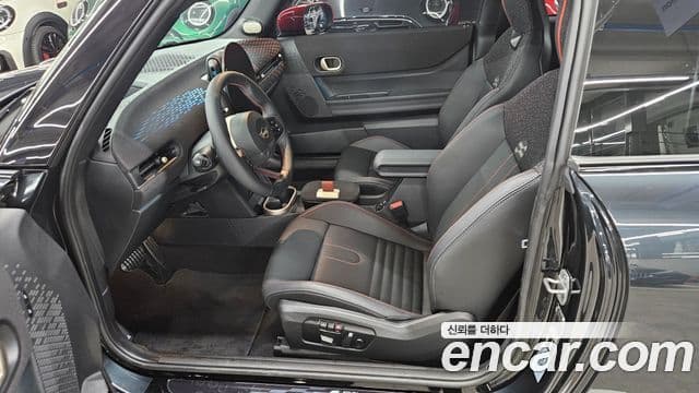 Mini Cooper S 4세대 JCW, 2025 10