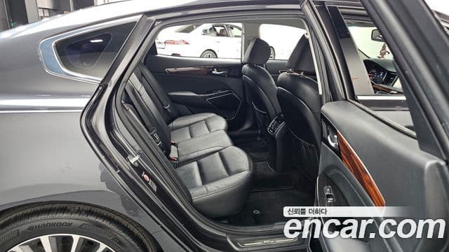 Kia All New K7 Prestige, 2016 12