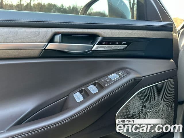 Genesis G90 Prestige, 2019 9