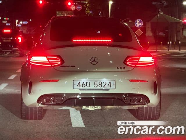 Mercedes-Benz C-класс W205 C63 AMG купе, 2017 4