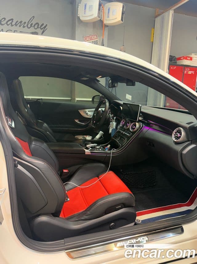 Mercedes-Benz C-класс W205 C63 AMG купе, 2017 9