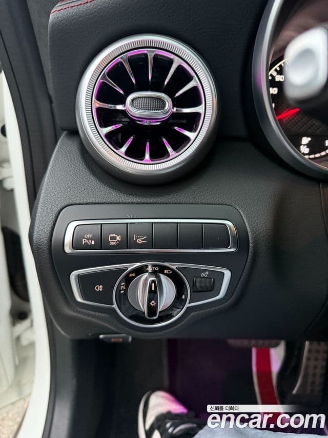 Mercedes-Benz C-класс W205 C63 AMG купе, 2017 12