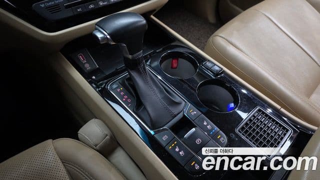 Kia The / новый New Carnival Noblesse Special, 2019 9