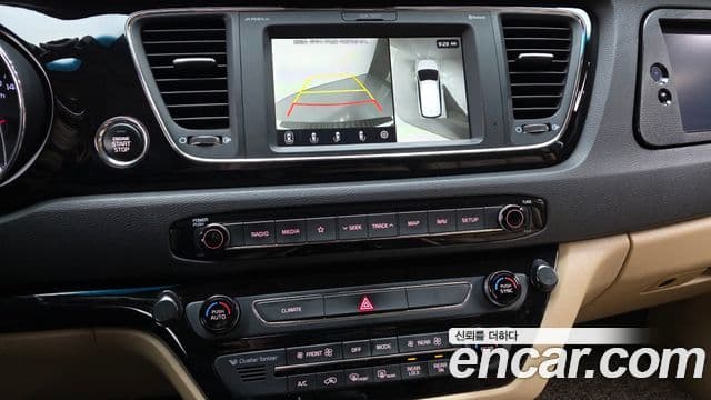 Kia The / новый New Carnival Noblesse Special, 2019 14