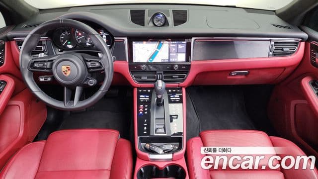 Porsche Macan 95B, 2022 7