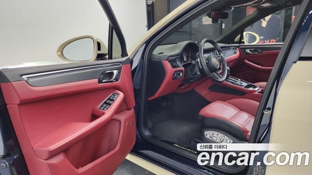 Porsche Macan 95B, 2022 10