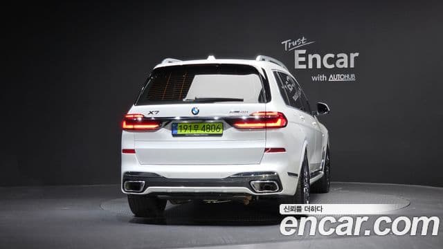 BMW X7 (G07) xDrive 40i M Sport 6인승, 2024 4