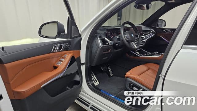BMW X7 (G07) xDrive 40i M Sport 6인승, 2024 10