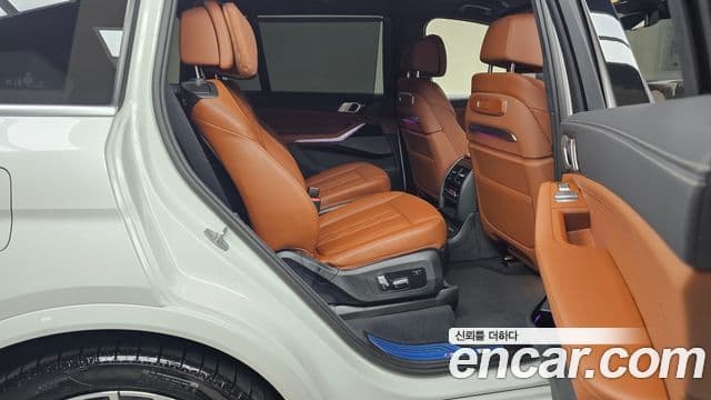 BMW X7 (G07) xDrive 40i M Sport 6인승, 2024 12