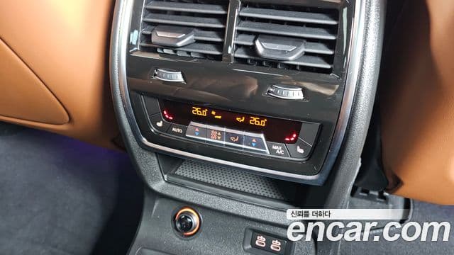 BMW X7 (G07) xDrive 40i M Sport 6인승, 2024 18