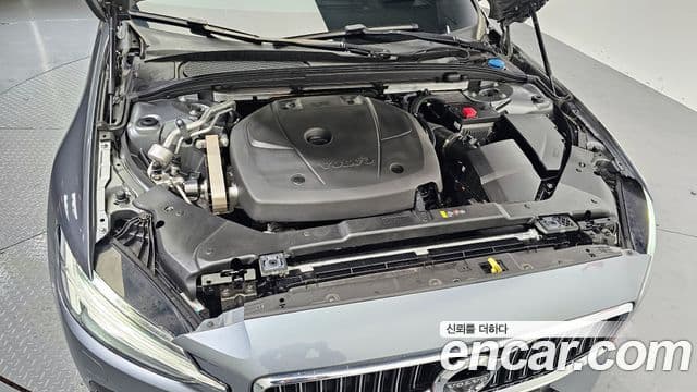 Volvo S60 3세대 T5 Inscription, 2020 6