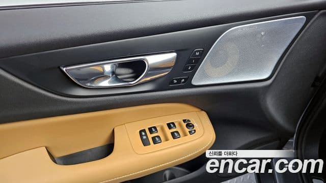 Volvo S60 3세대 T5 Inscription, 2020 17