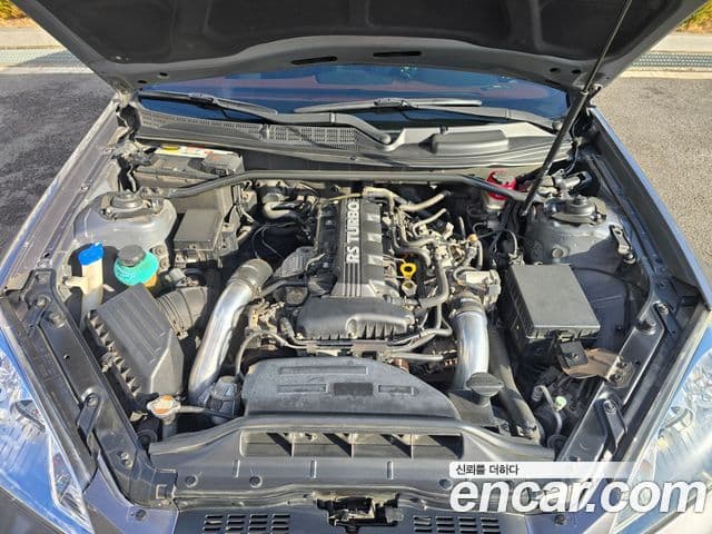 Hyundai Genesis купе 200 турбо P, 2010 17