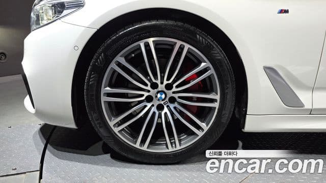 BMW 5시리즈 (G30) 520d M Sport Plus, 2020 все фото