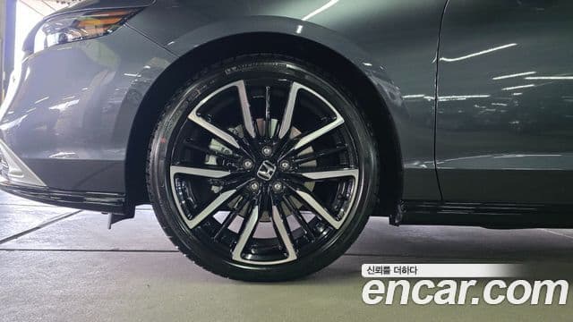 Honda Accord 11세대 2.0 гибрид Туринг (Touring), 2025 12