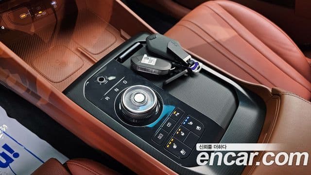 Kia The / новый New K8 гибрид Noblesse, 2025 9