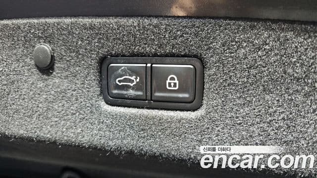 Kia The / новый New K8 гибрид Noblesse, 2025 20