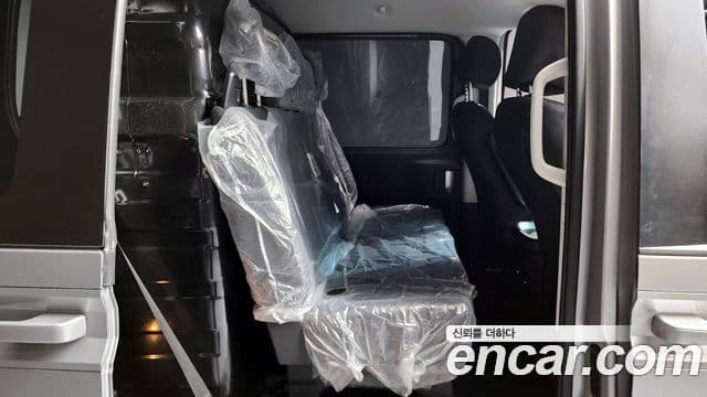 Hyundai Staria Modern, 2024 12