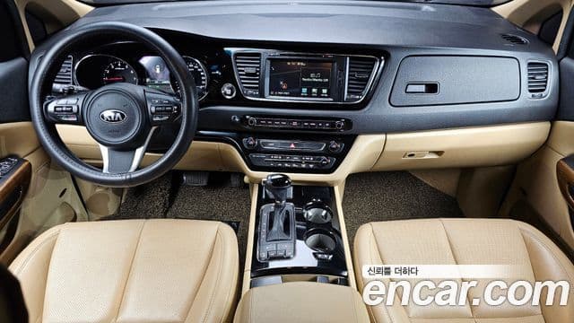 Kia All New Carnival Noblesse, 2016 7