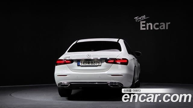 Mercedes-Benz E-класс W213 Avantgarde, 2021 4