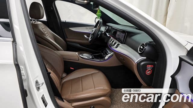 Mercedes-Benz E-класс W213 Avantgarde, 2021 11