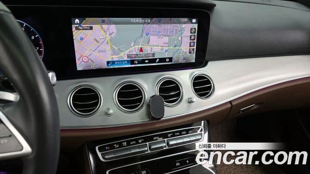 Mercedes-Benz E-класс W213 Avantgarde, 2021 14