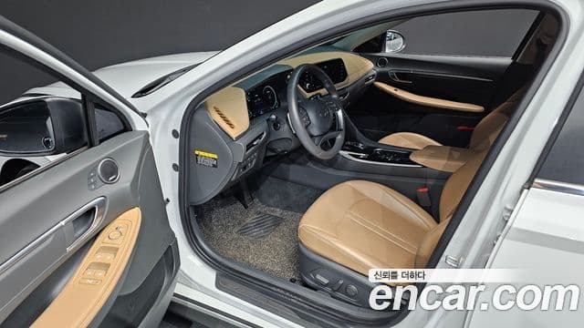 Hyundai Sonata гибрид (DN8) Inspiration, 2021 10