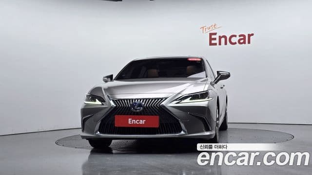 Lexus ES300h 7세대 Luxury Plus, 2021 3