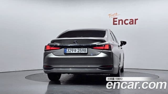 Lexus ES300h 7세대 Luxury Plus, 2021 4
