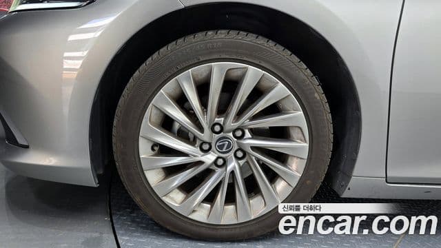 Lexus ES300h 7세대 Luxury Plus, 2021 все фото