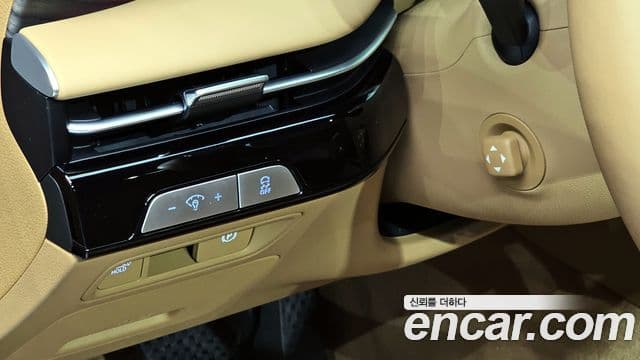 Genesis G80 (RG3) бензин 2.5 турбо 2WD, 2025 16