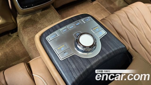 Genesis G80 (RG3) бензин 2.5 турбо 2WD, 2025 17