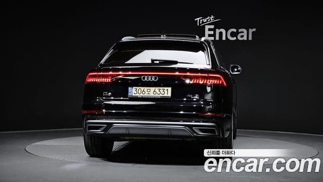 Audi Q8 (4M) Premium, 2022 4