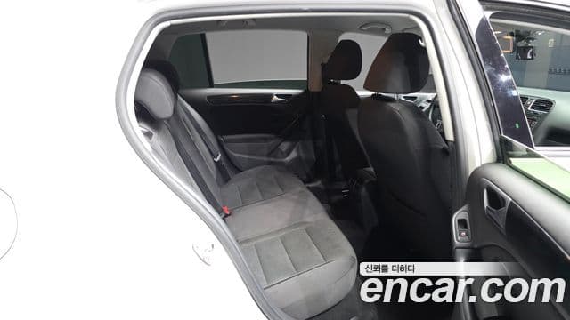 Volkswagen Гольф 6세대 1.6 TDI BlueMotion Style Edition, 2013 12