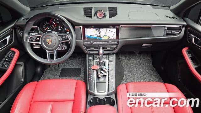 Porsche Macan 95B, 2021 7