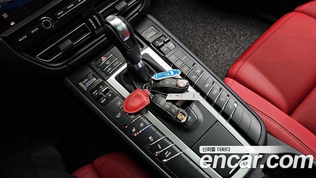 Porsche Macan 95B, 2021 9